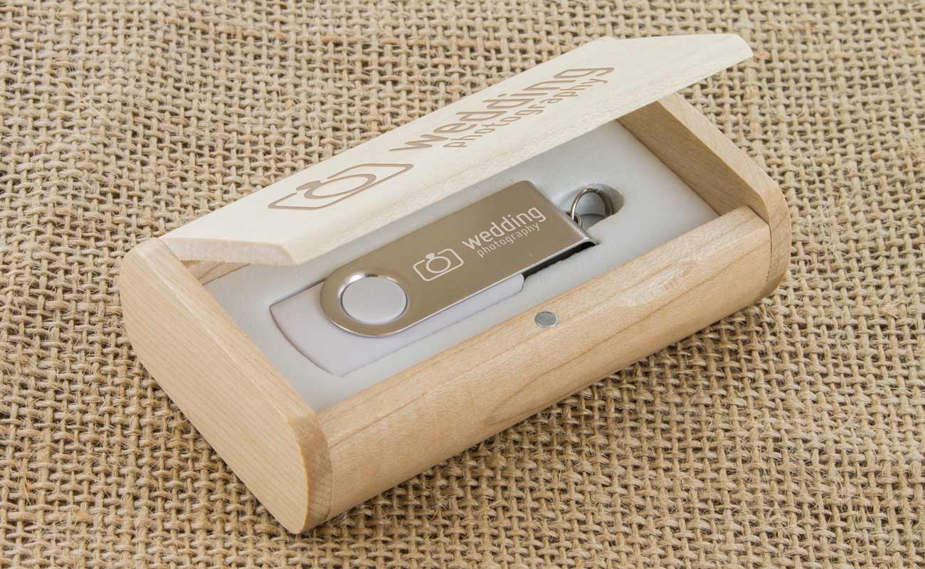 Twister - Personalized USB gallery thumbnail