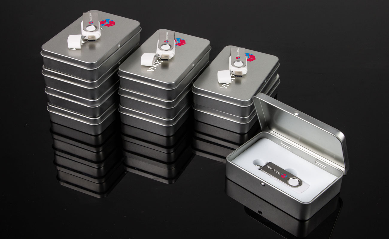 Twister Go - Personalized Flash Drives With USB-C gallery thumbnail